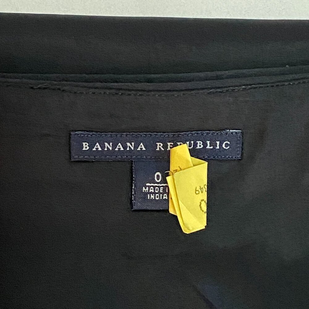 Banana Republic Black Cotton Eyelet Scalloped Hem Pencil Mini Skirt Lined 0 - Picture 10 of 10
